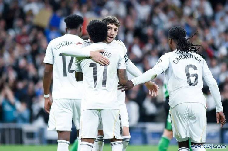 西甲 | 贡萨洛上演“帽子戏法”，皇马5:1横扫贝蒂斯